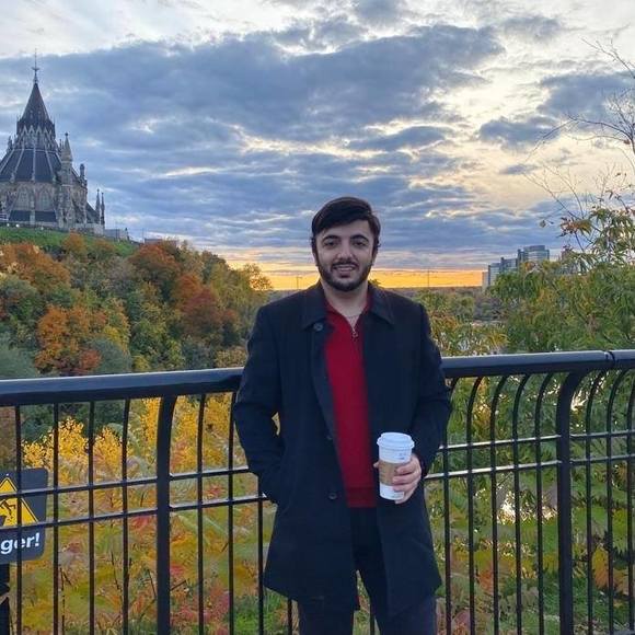 Meet your Posher, Mohammadreza - Picture 1 of 1